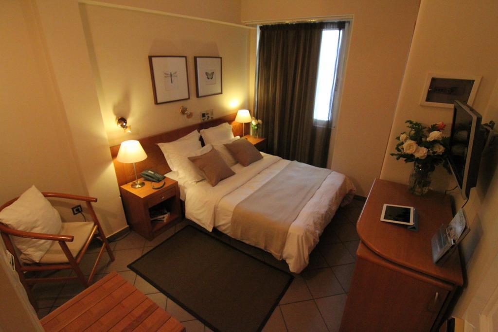 Achillion Hotel Athens Room photo